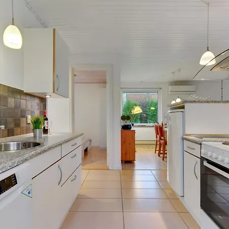 Umen - 300m From The Sea By Interhome Ferienhaus *